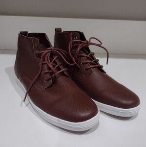 NWOT Men's Ben Sherman Brown Chukka Sneakers Size 12